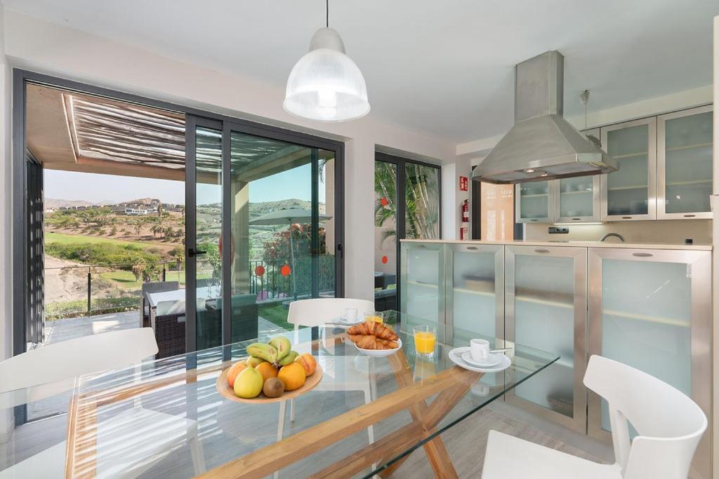Villa Mit Pool Los Lagos 16 Salobre  Eksteriør billede